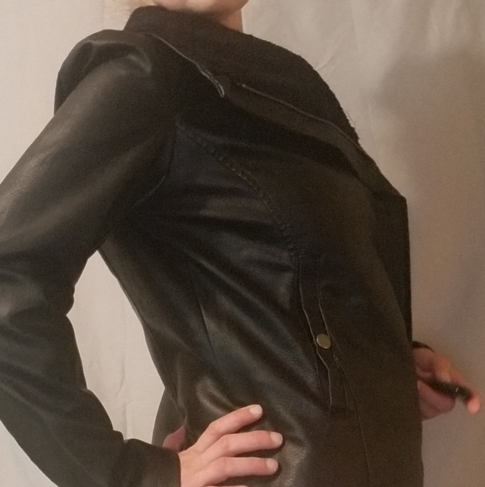 New with tags  BERNARDO JACKET COAT NWT